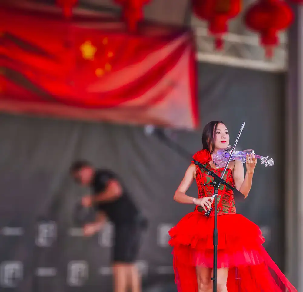 Performers entertaining at a corporate gala